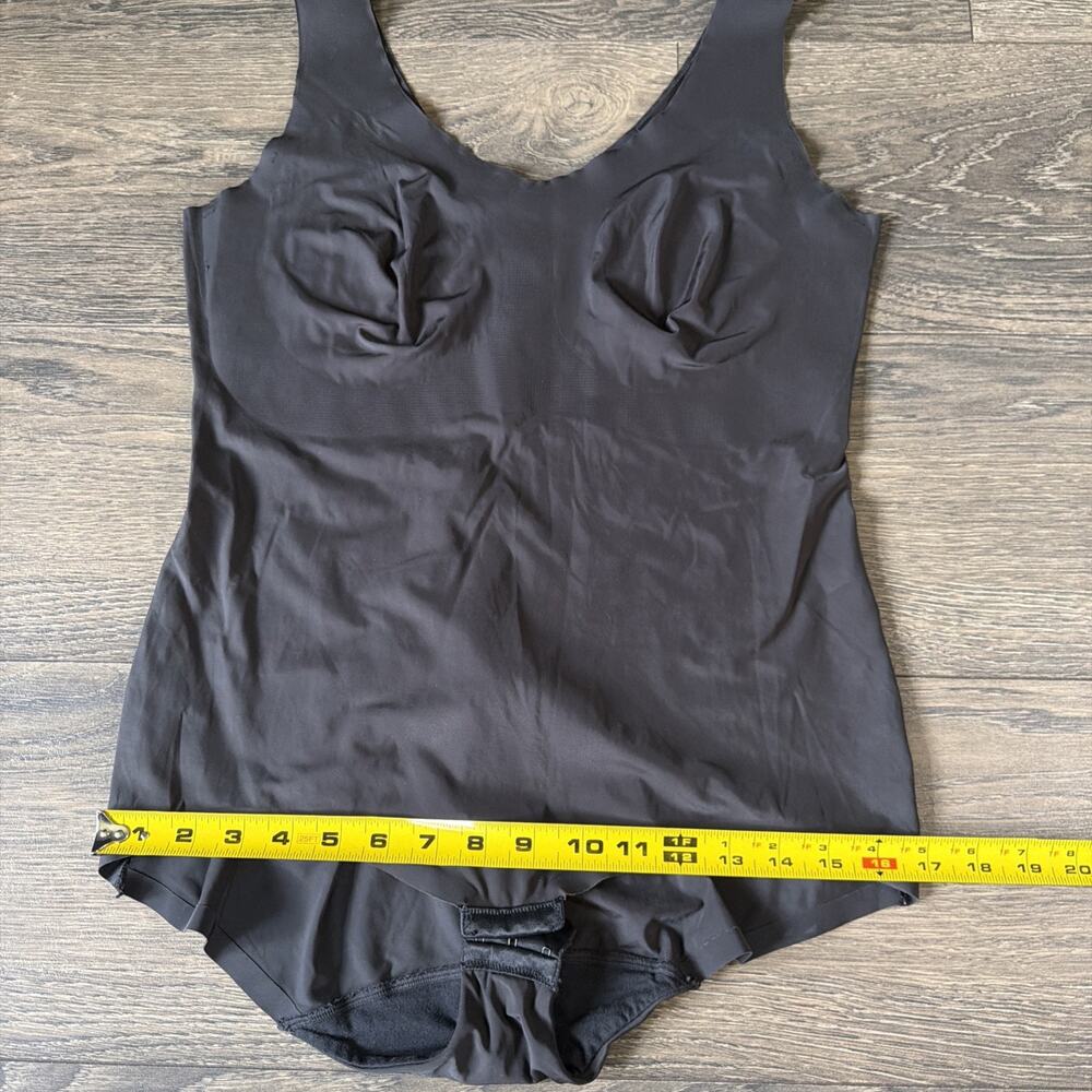 Bali Sz 2XL Black Shaping Bodysuit Firm Control Built In Bra Seamless Sculpting - Picture 7 of 8